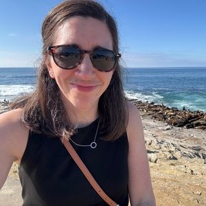 Meet your Posher, Cora